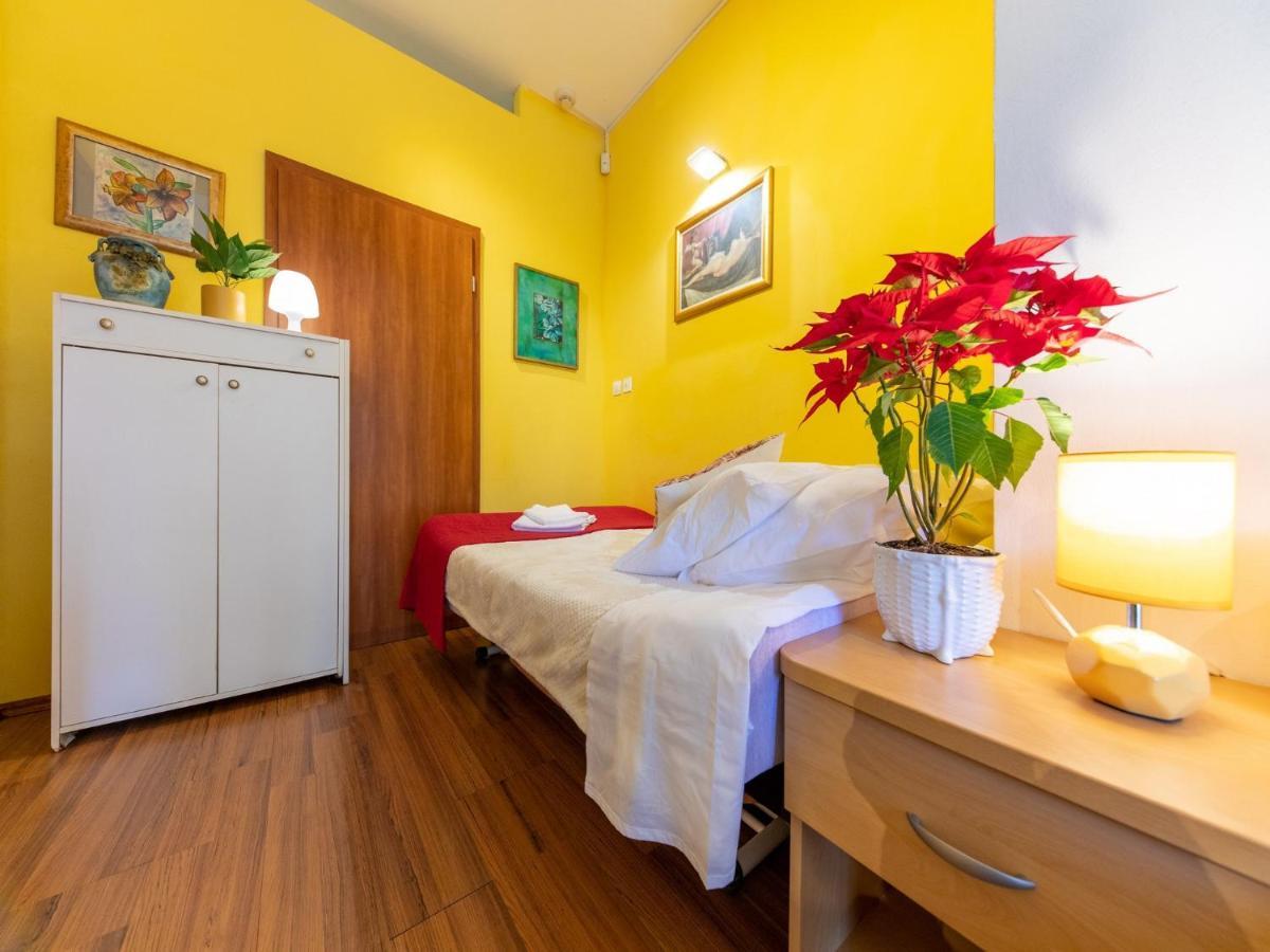 Apartments Studio Dubrovnik Beach Area Exterior photo
